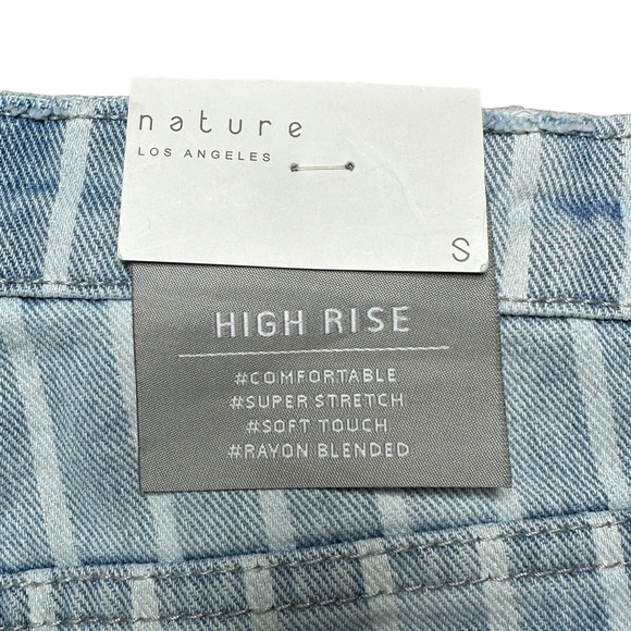 Nature high rise stripe shorts NWT small - Picture 3 of 6